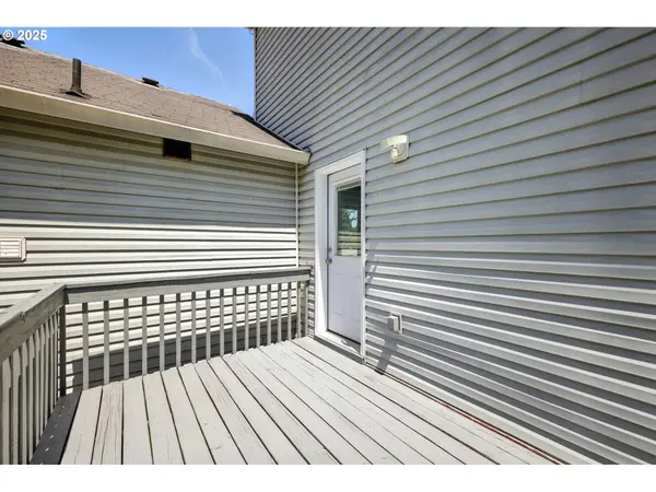 Portland, OR 97266,5609 SE 117TH AVE