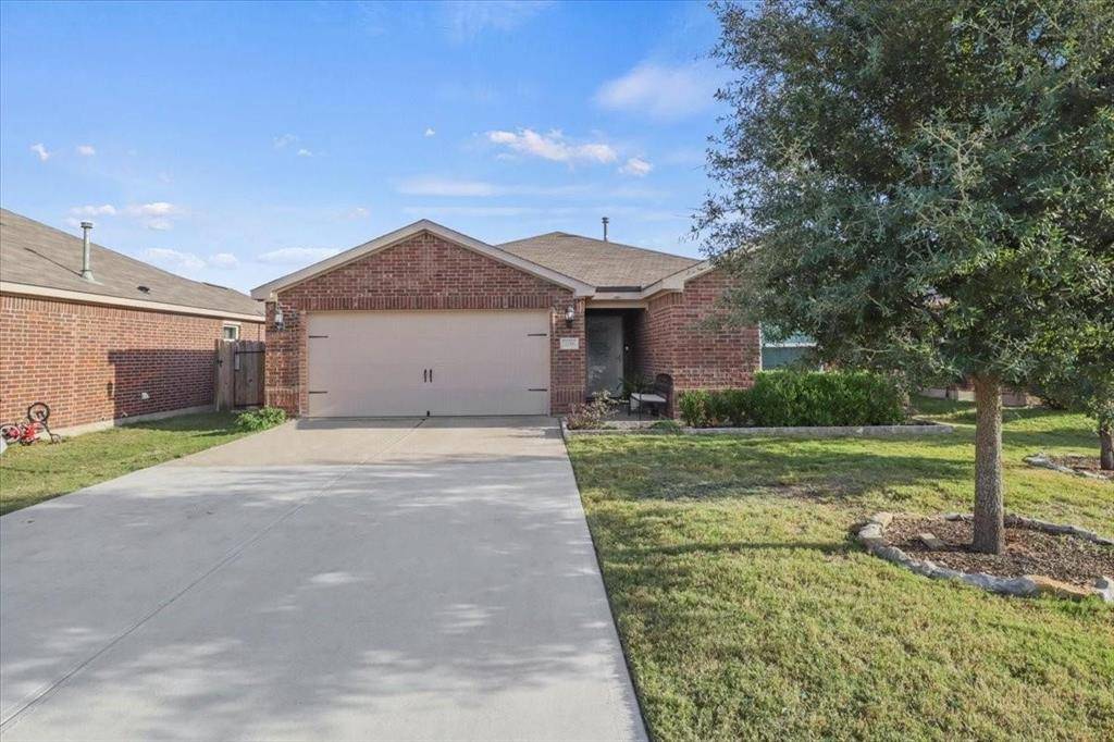 2116 Foxglove Court, Forney, TX 75126