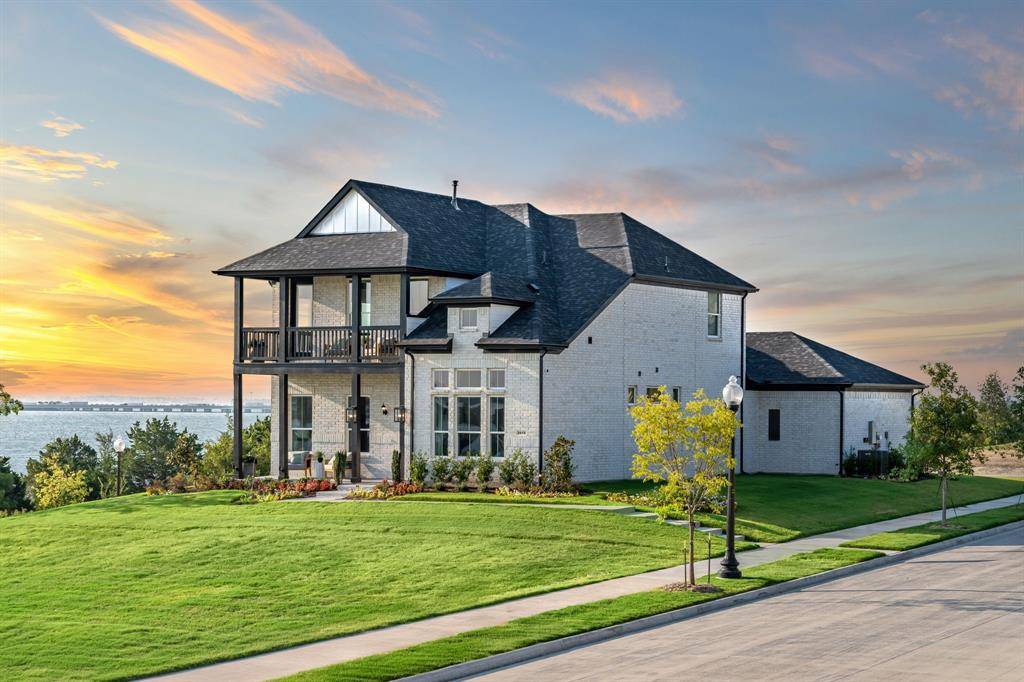 2718 Sunrise Drive, Rowlett, TX 75089