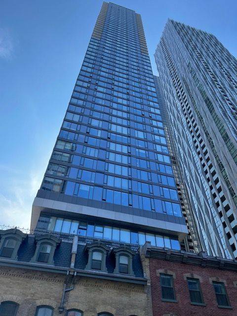 8 Cumberland ST #2501, Toronto C02, ON M4W 0B6