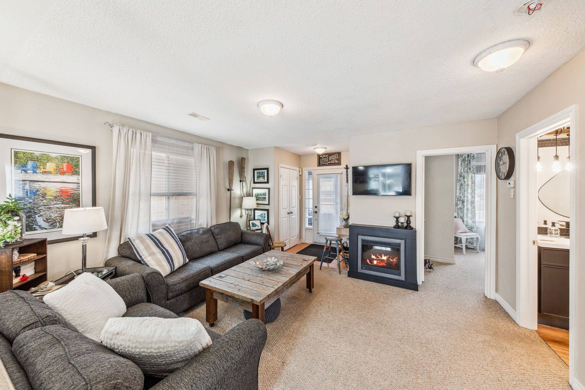 Midland, ON L4R 2B1,239 Yonge ST