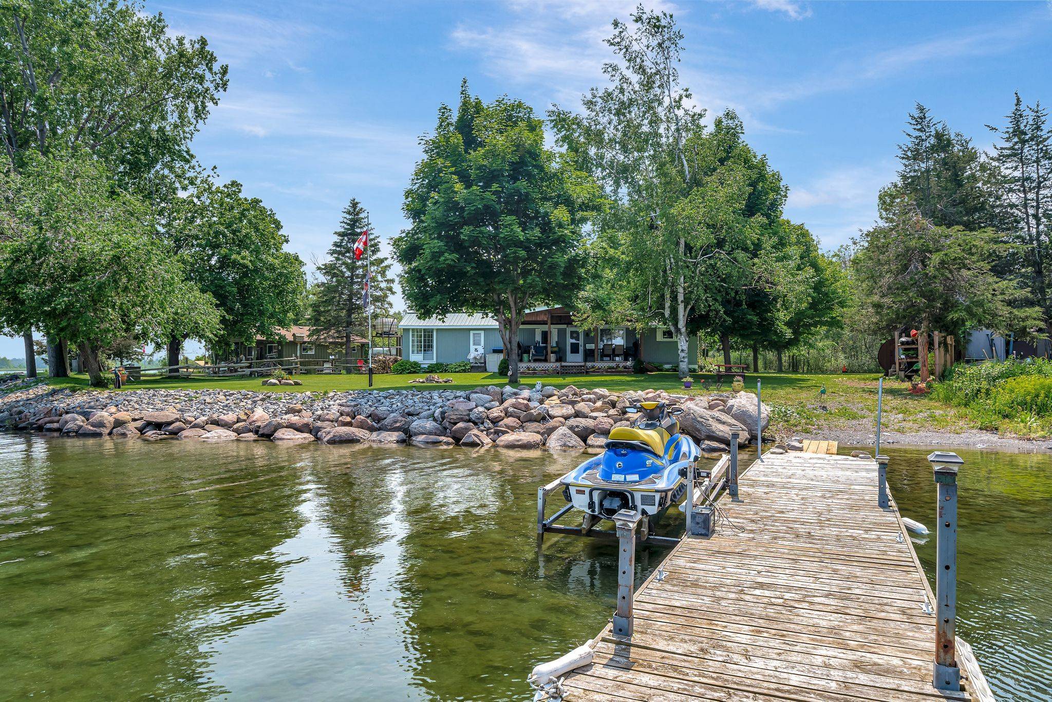 85 Pirates Cove LN, Prince Edward County, ON K0K 2T0