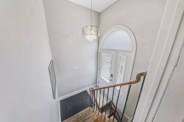 Pickering, ON L1V 3K1,1905 Rosefield RD