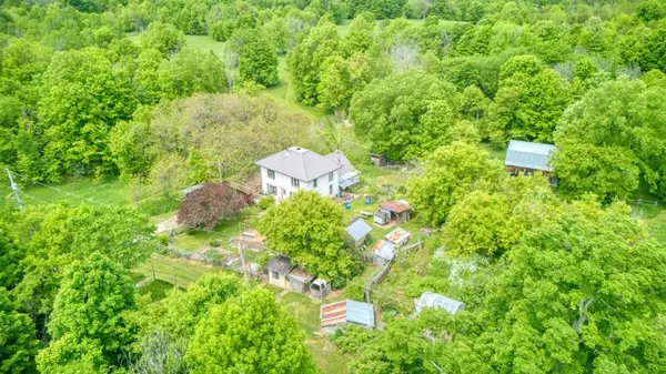 412 MCNAUGHTON RD, Tay Valley, ON K0H 2B0