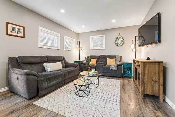 Orangeville, ON L9W 1T1,27 Rustic CRES