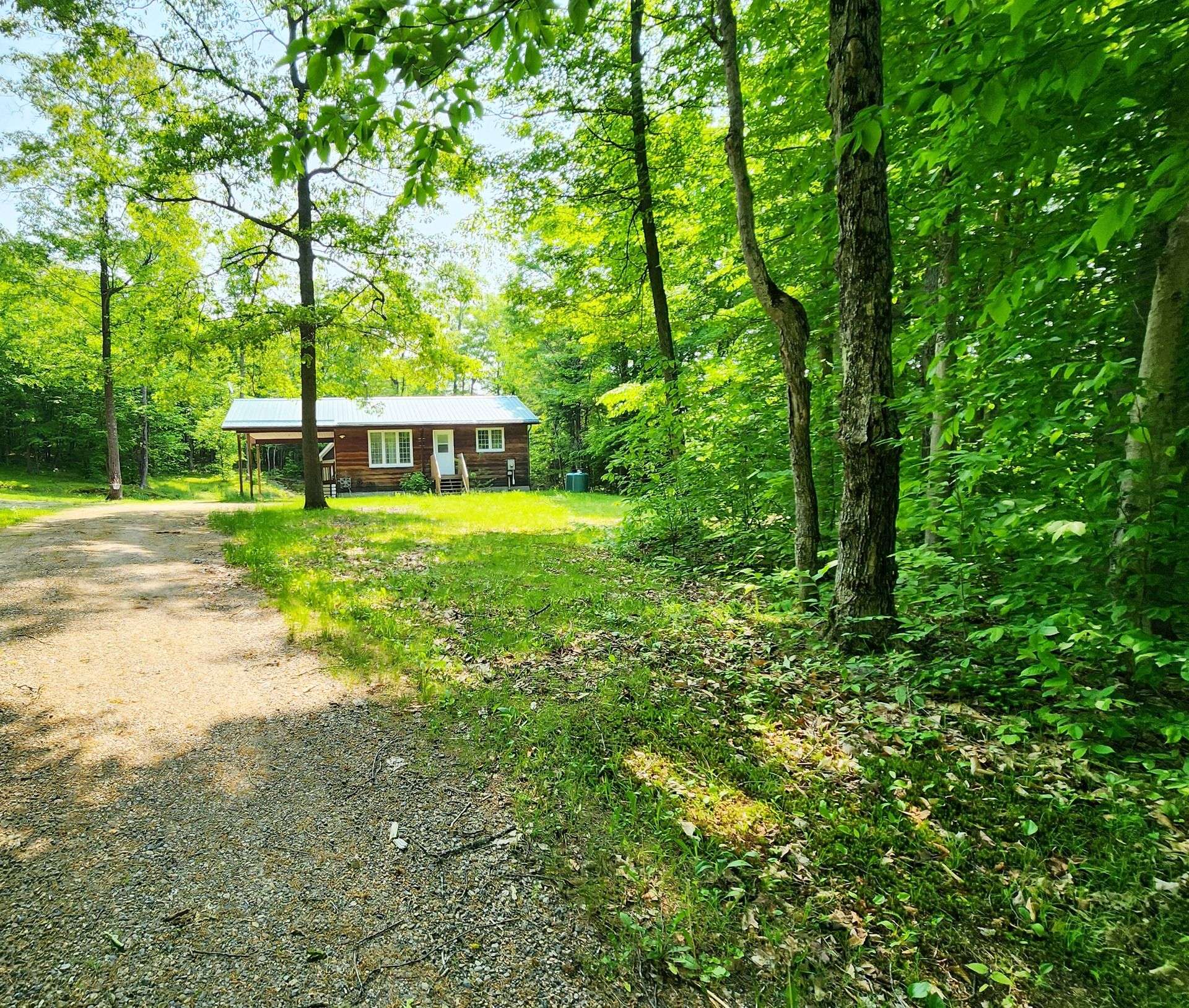 Hastings Highlands, ON K0J 1L0,182 Centreview RD