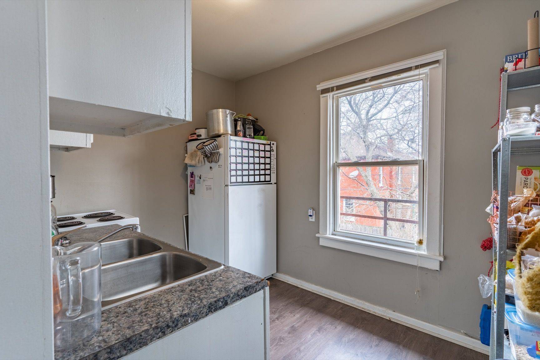 Hamilton, ON L8L 2E5,487 Cannon ST E