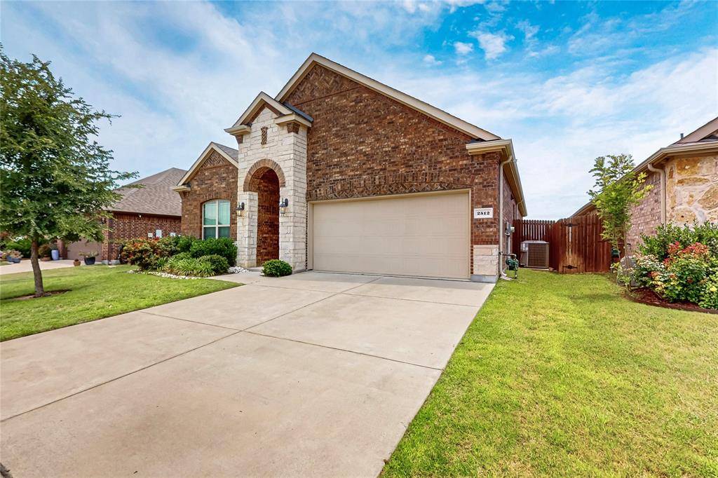 Aubrey, TX 76227,2512 CERRO RANCH Road