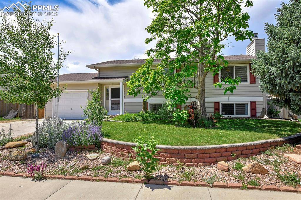 6760 Goldfield DR, Colorado Springs, CO 80911