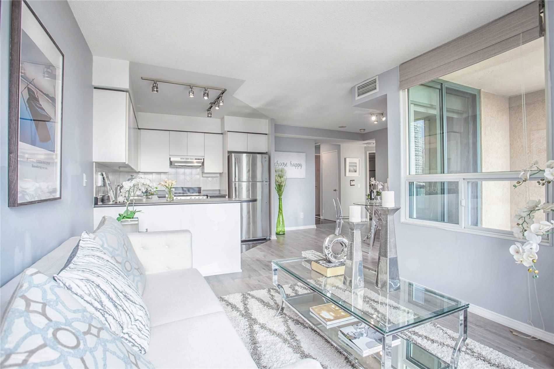 Toronto C14, ON M2N 6W1,238 Doris AVE #1101