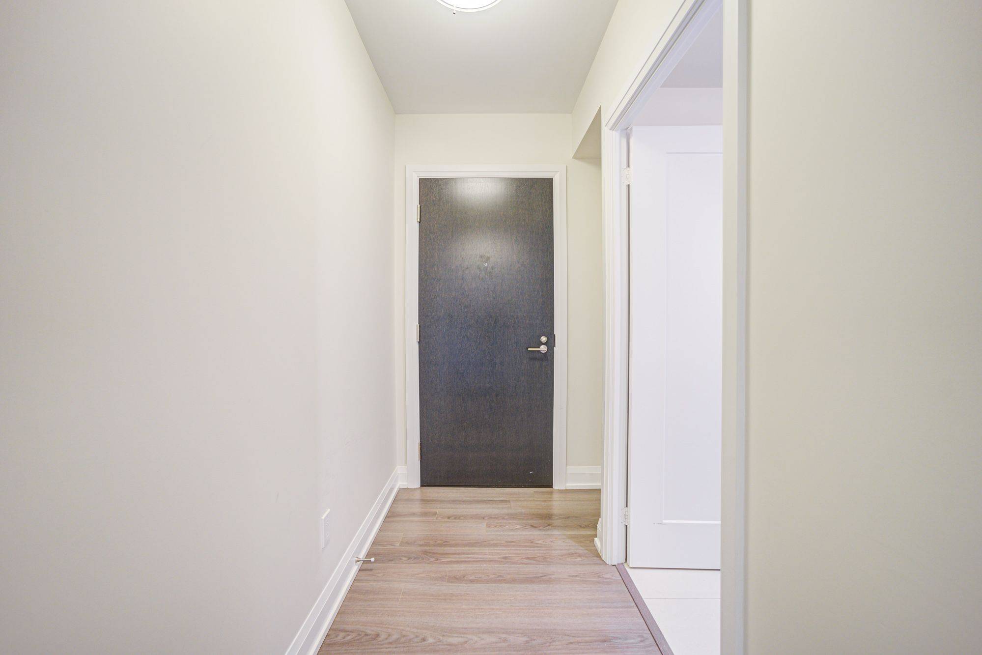 Toronto C13, ON M3A 0A4,18 Graydon Hall DR #303