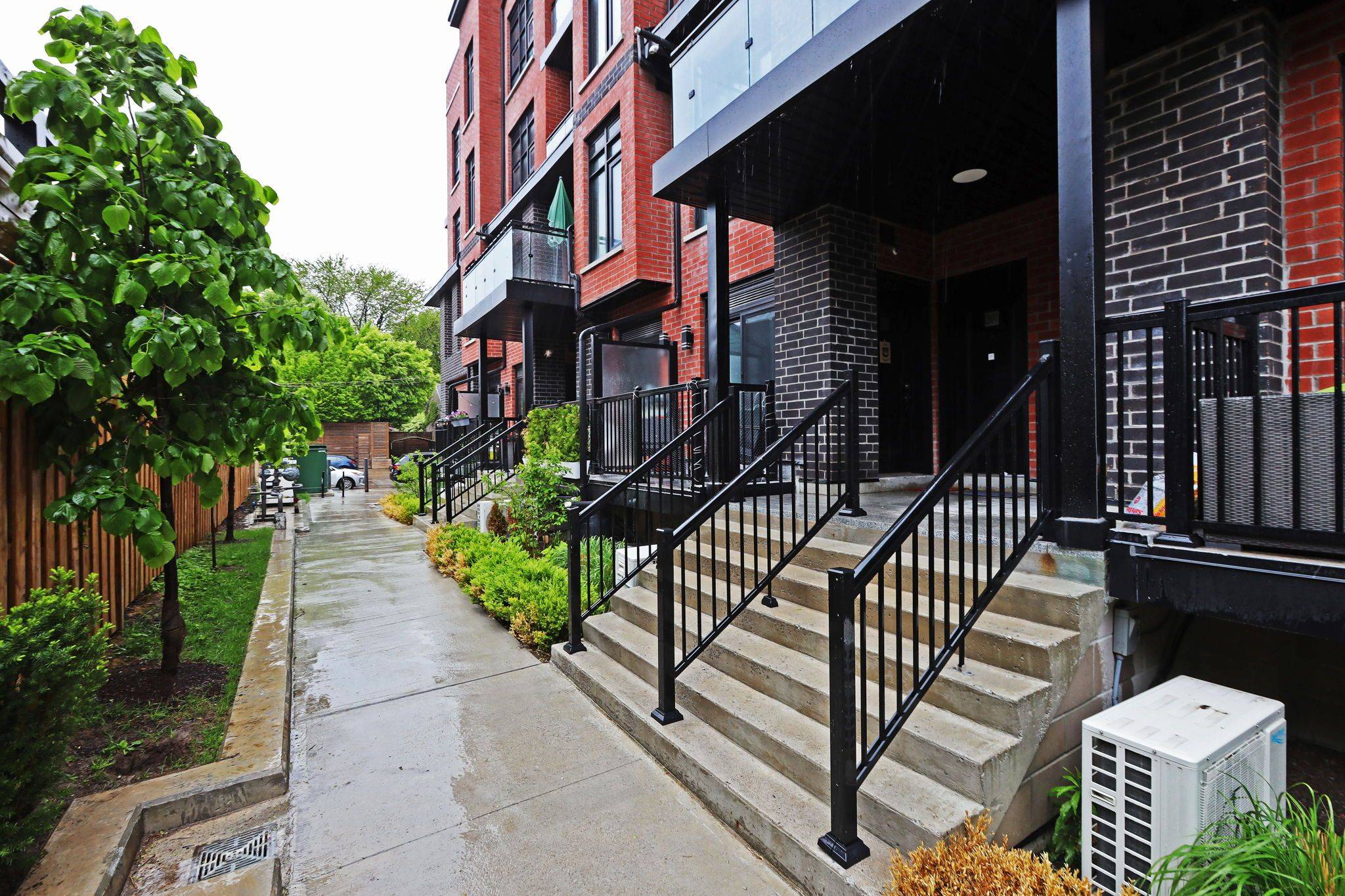 Toronto E01, ON M4M 2P5,485 Logan AVE S #207