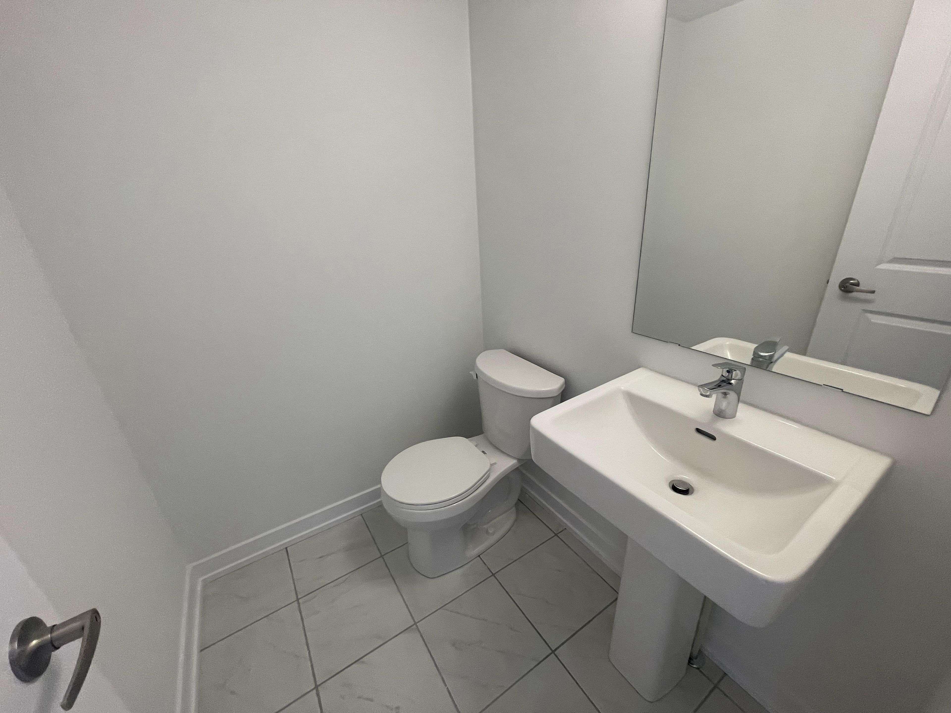 Toronto E09, ON M1P 0G3,158 Brockley DR