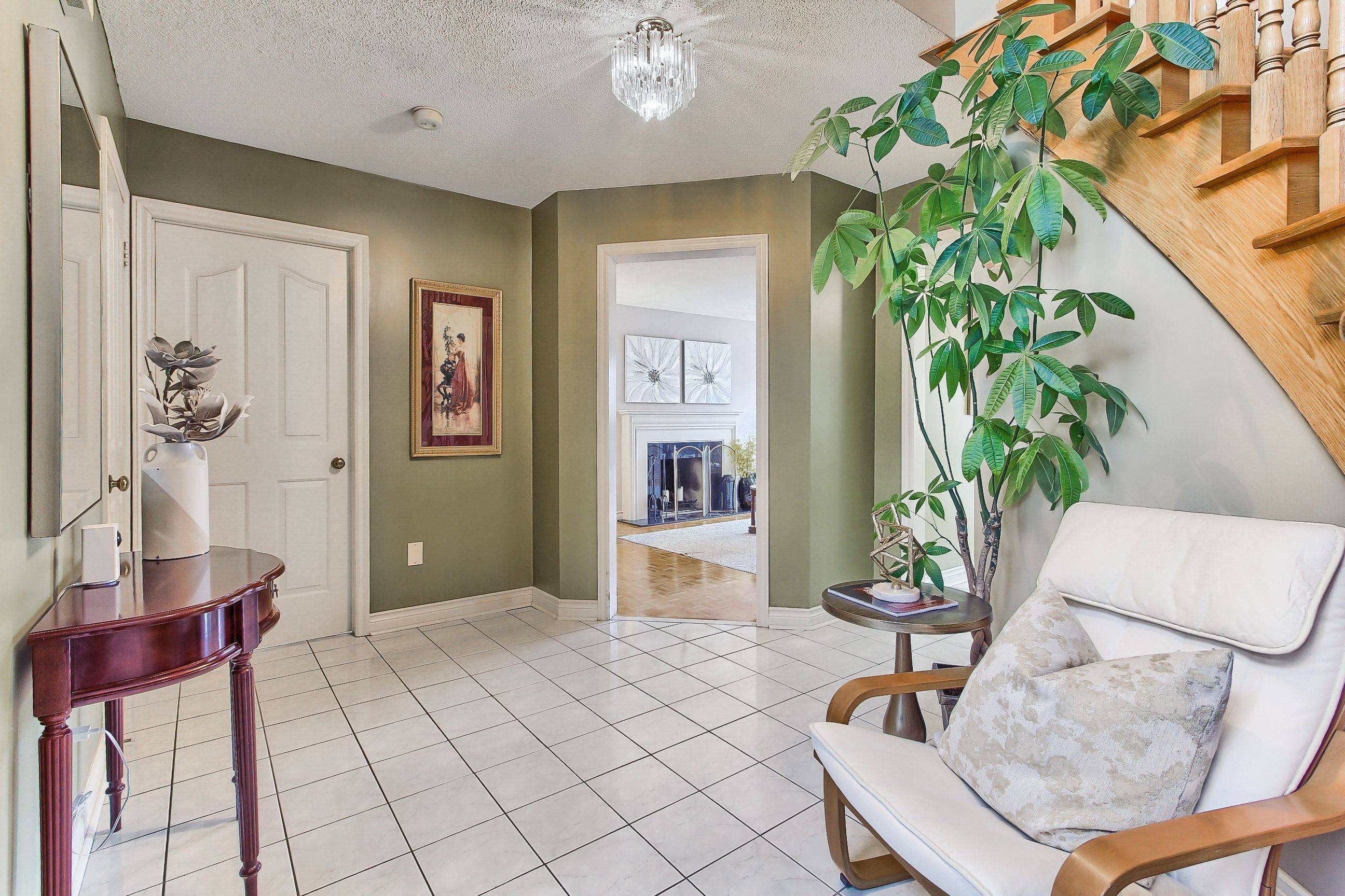 Newmarket, ON L3X 1V8,611 Gagnon PL