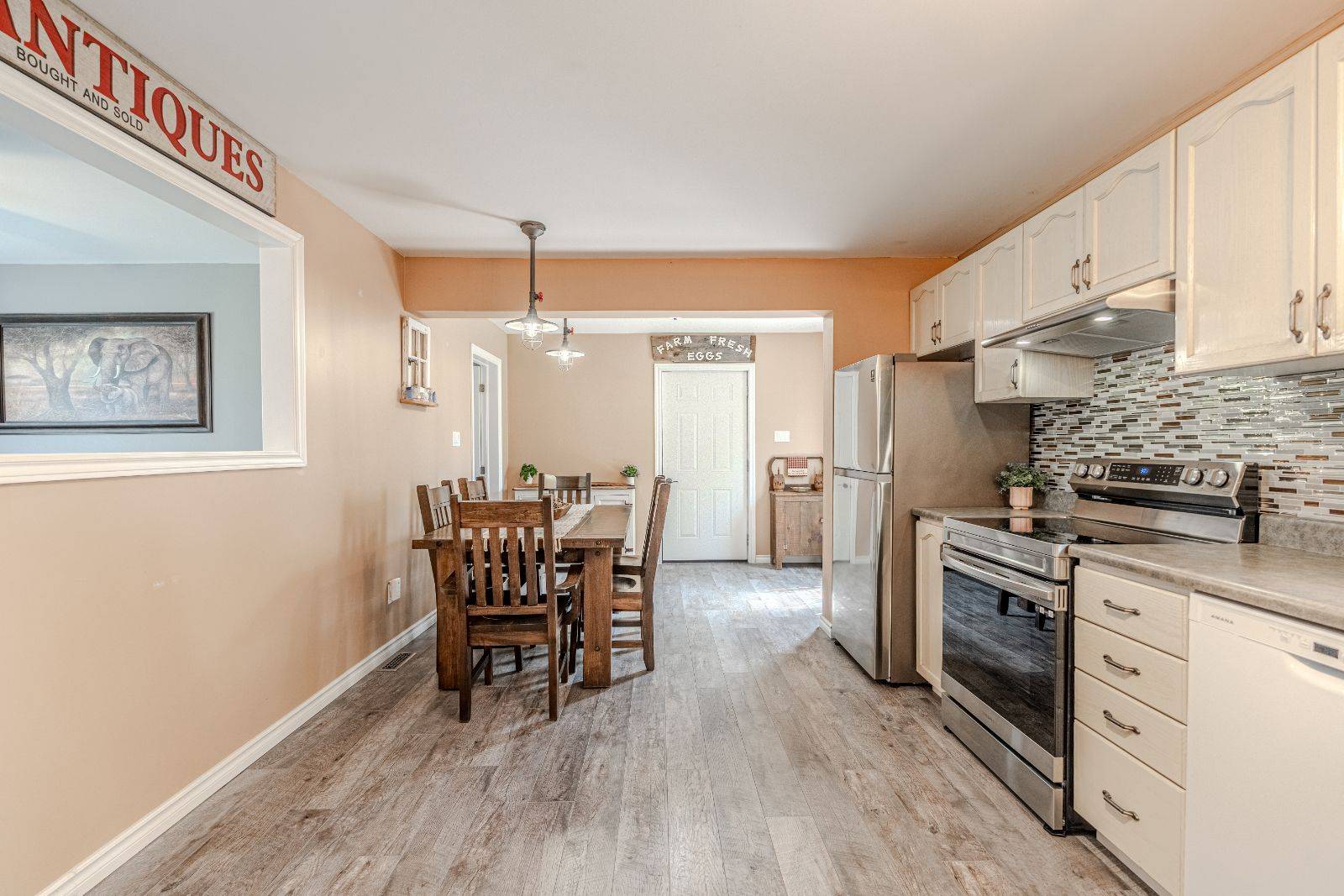 Georgina, ON L0E 1S0,840 Fairbank AVE