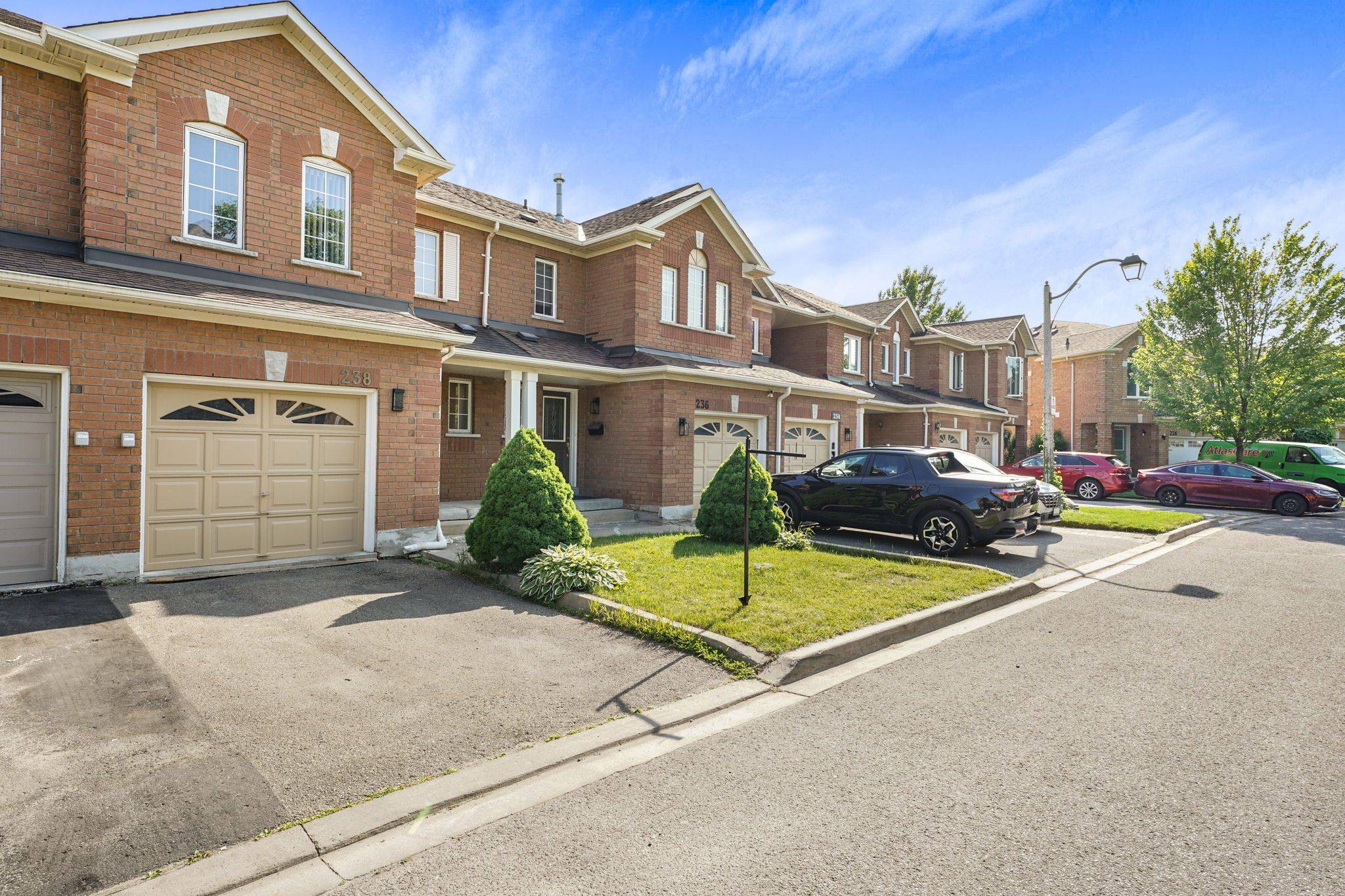 Brampton, ON L6X 4R1,9800 Mclaughlin RD #238