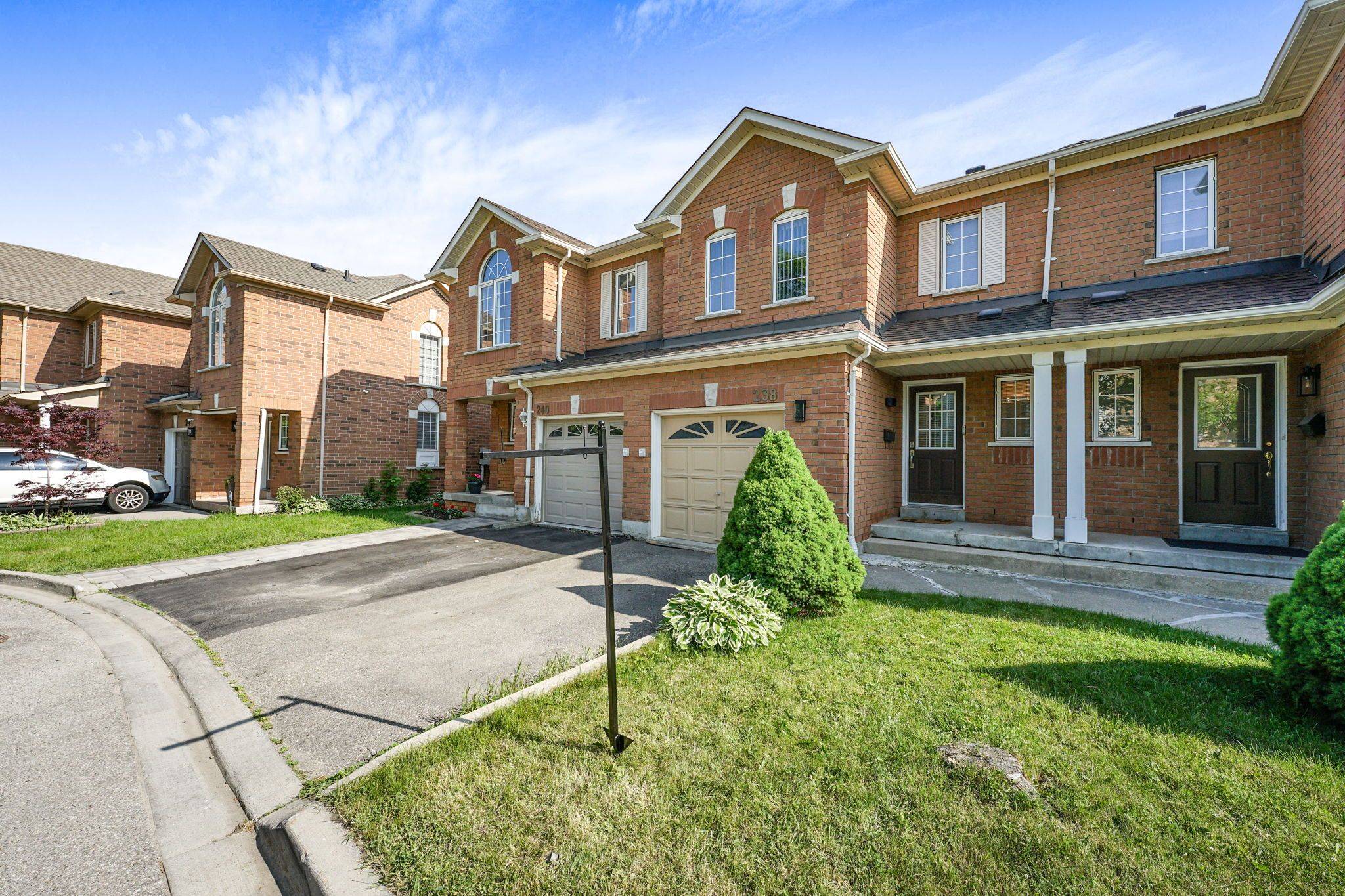 Brampton, ON L6X 4R1,9800 Mclaughlin RD #238