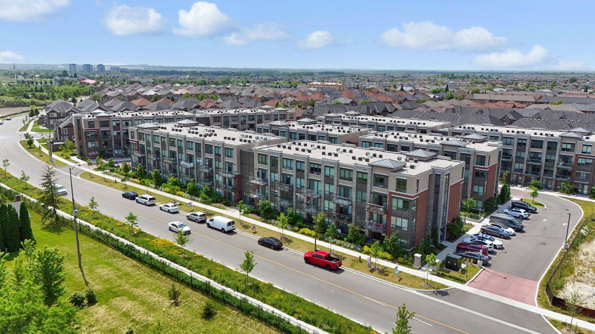 Brampton, ON L6P 0Y6,95 Attmar DR #102