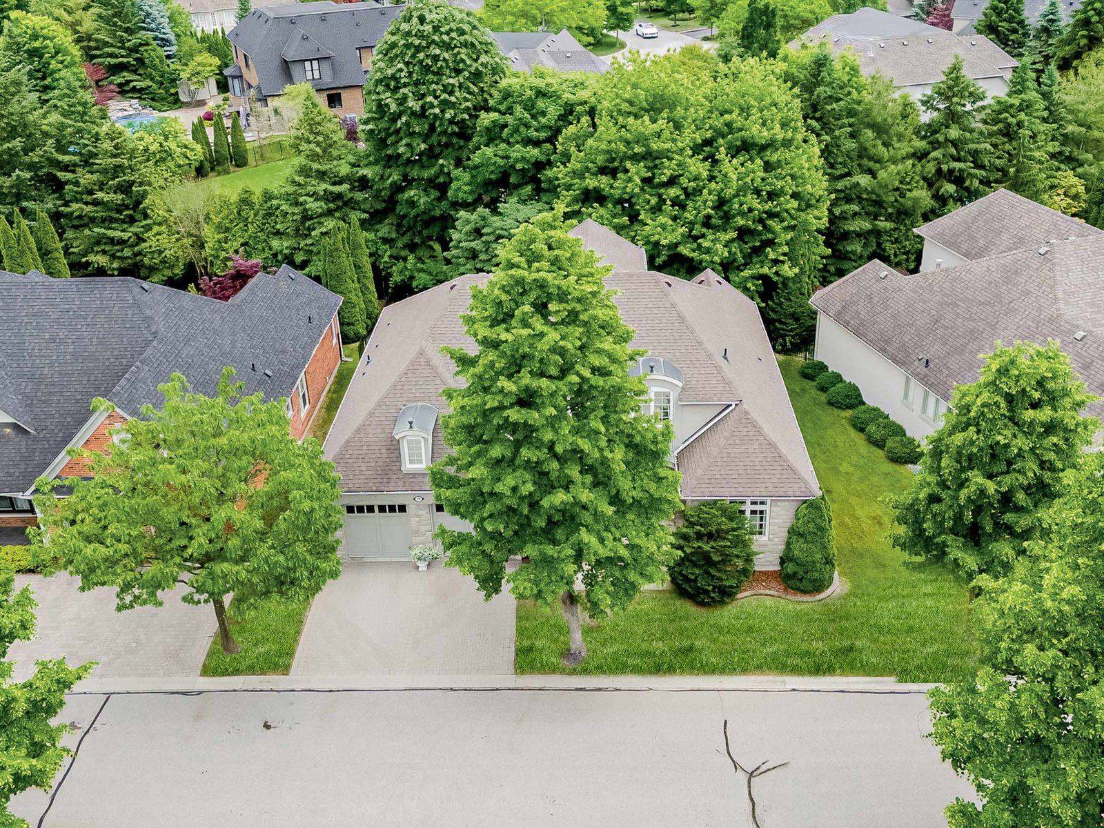 Mississauga, ON L5H 4L2,726 Hidden Grove LN