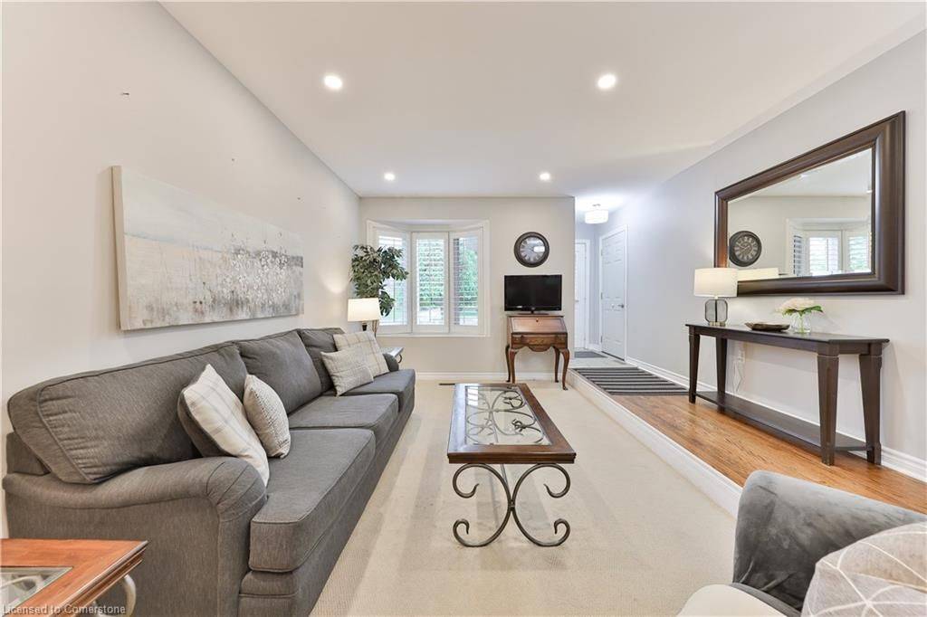 Burlington, ON L7S 2B8,799 MIRIAM CRES
