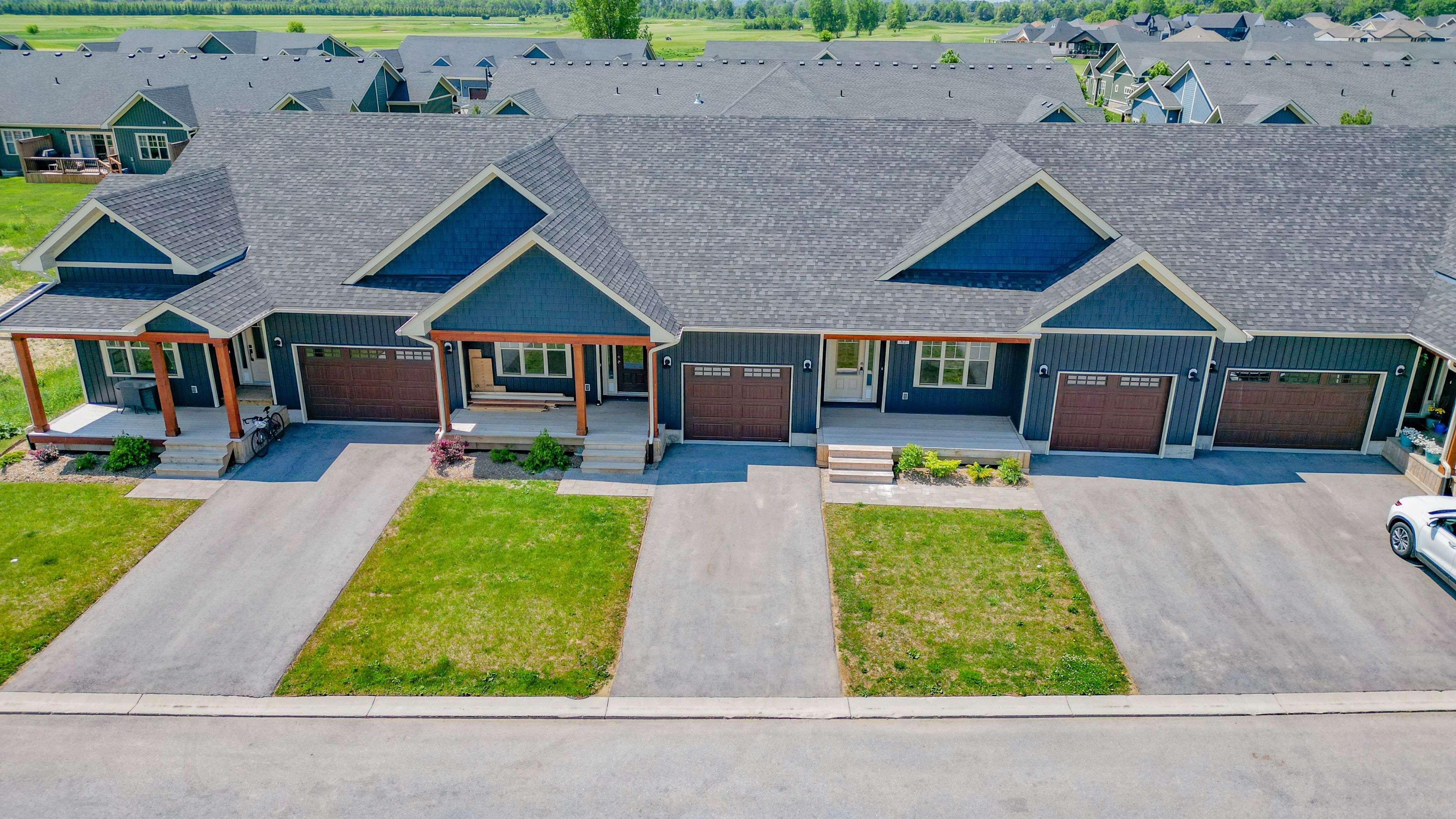 Saugeen Shores, ON N0H 2C3,86 EAGLE CT #18
