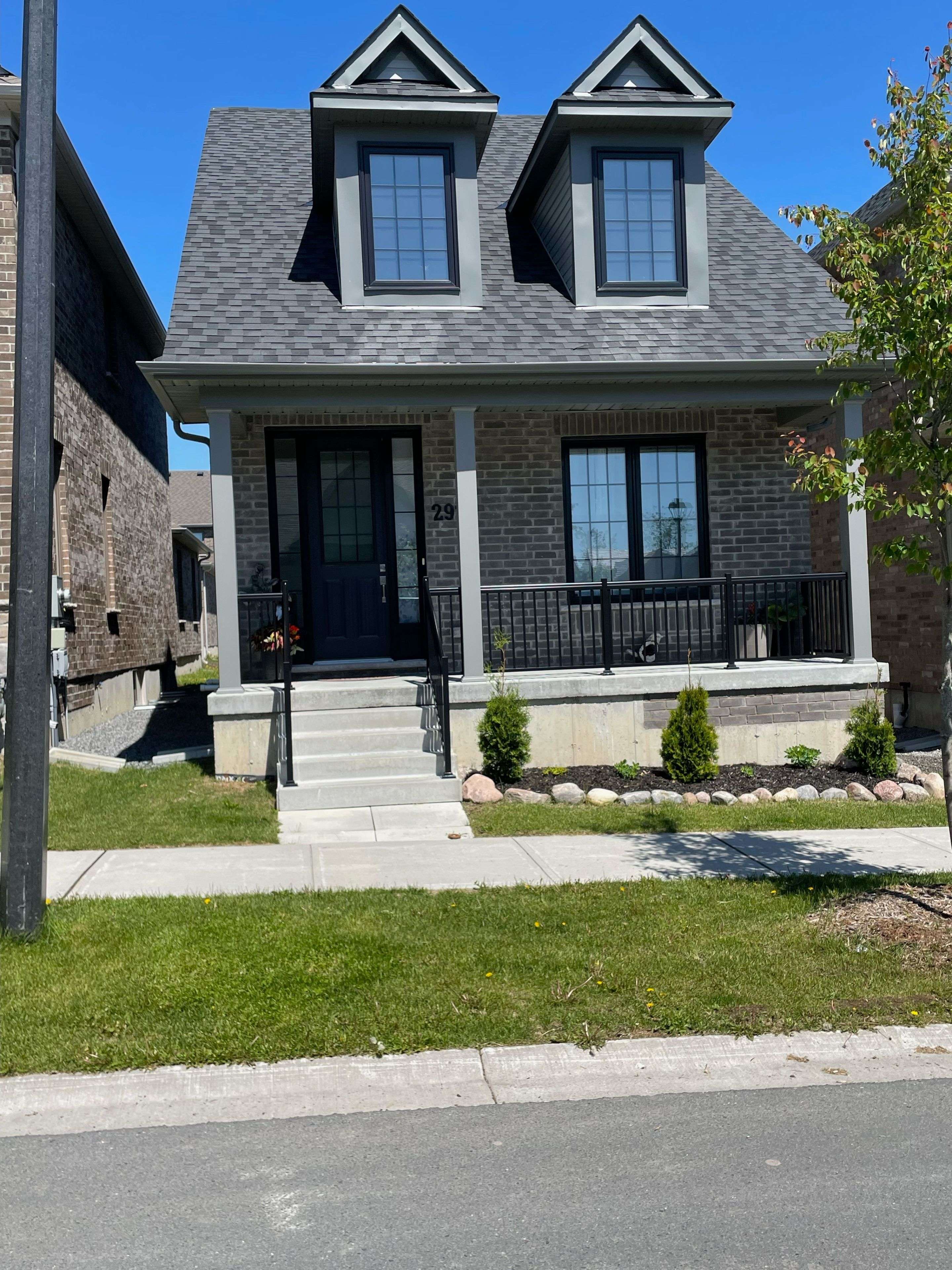 292 Noftall GDNS, Peterborough, ON K9H 0G4