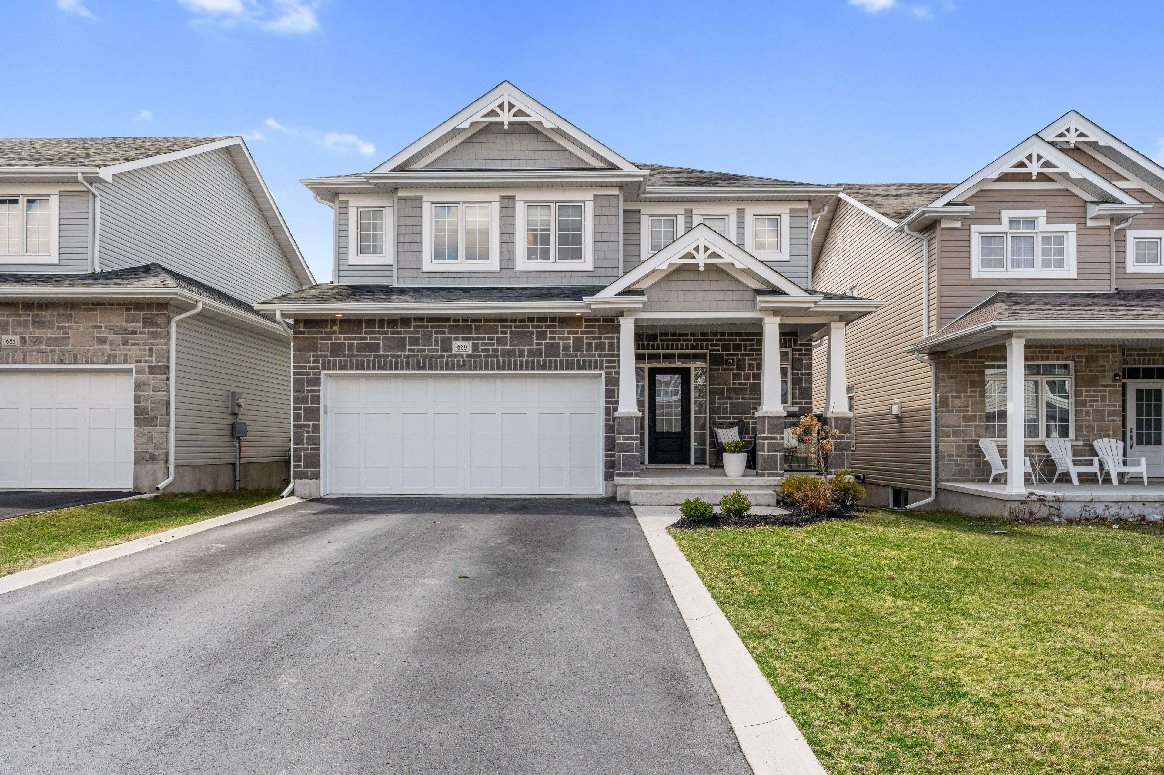 689 Halloway DR, Kingston, ON K7K 0H5