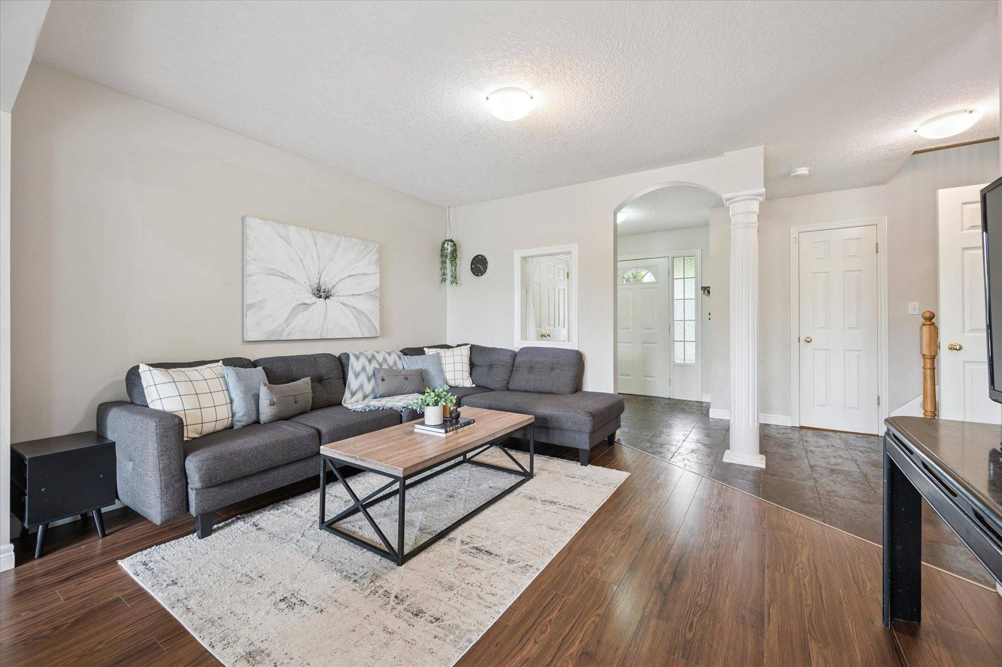 Kitchener, ON N2A 4H5,266 Briarmeadow DR