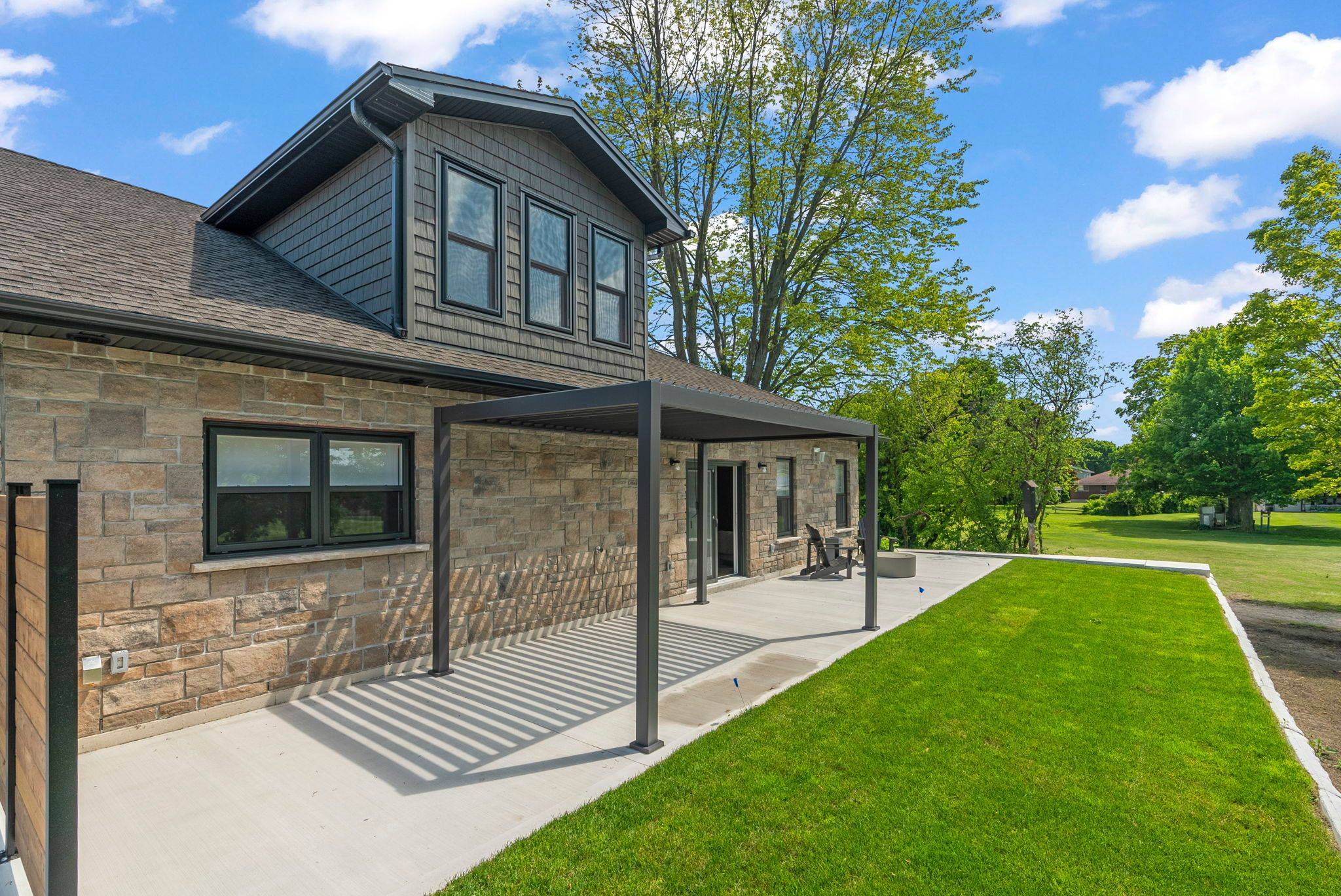 Kincardine, ON N2Z 1G4,1182 Queen ST #56