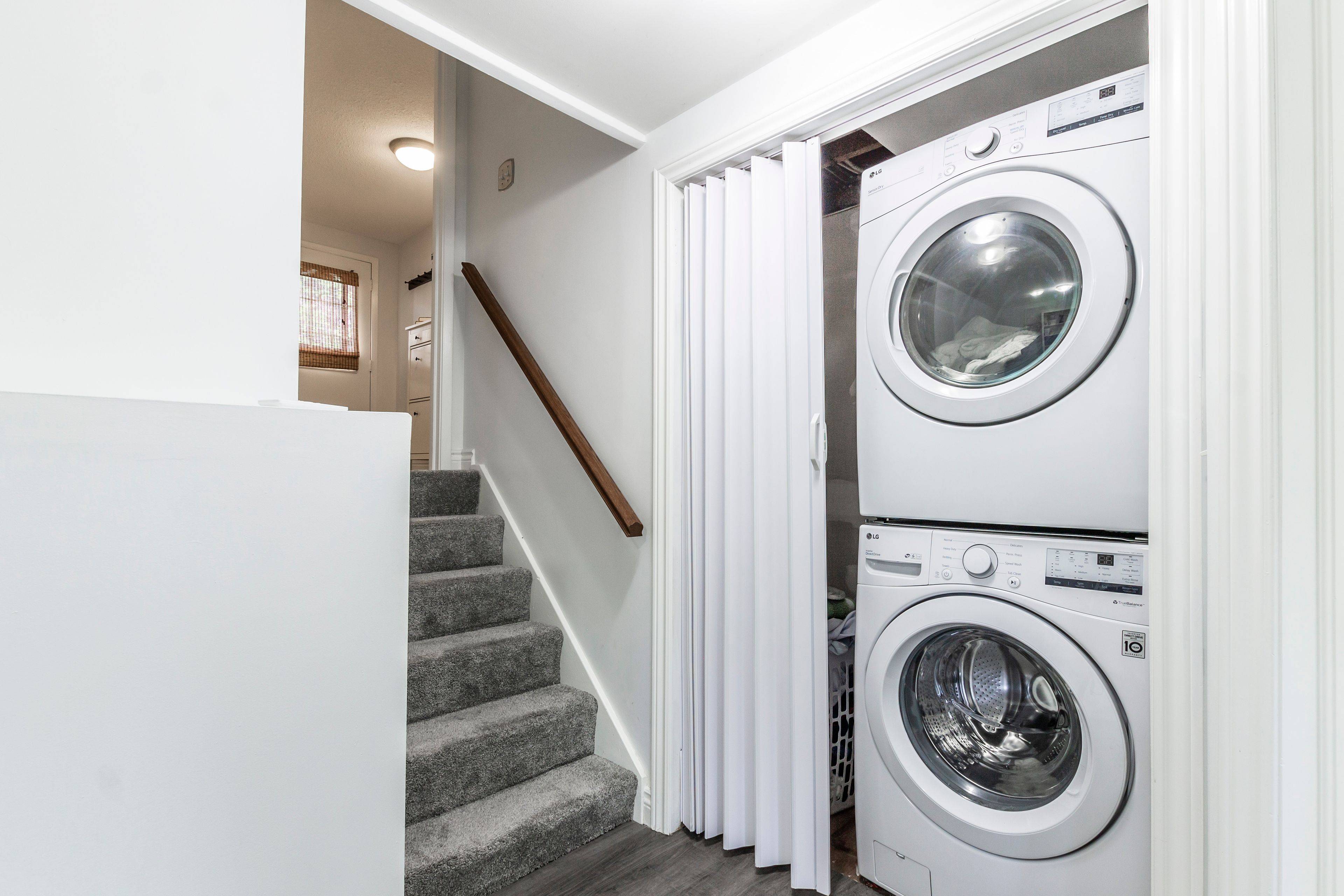 Kitchener, ON N2E 2E5,80 Old Country DR #35