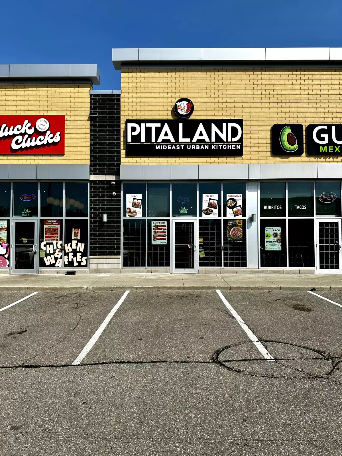 Mississauga, ON L5T 2Z3,70 World DR ##A6