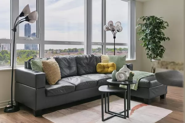 Mississauga, ON L5B 0G9,349 Rathburn RD W #515