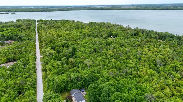 South Bruce Peninsula, ON N0H 2T0,00 Parkside AVE