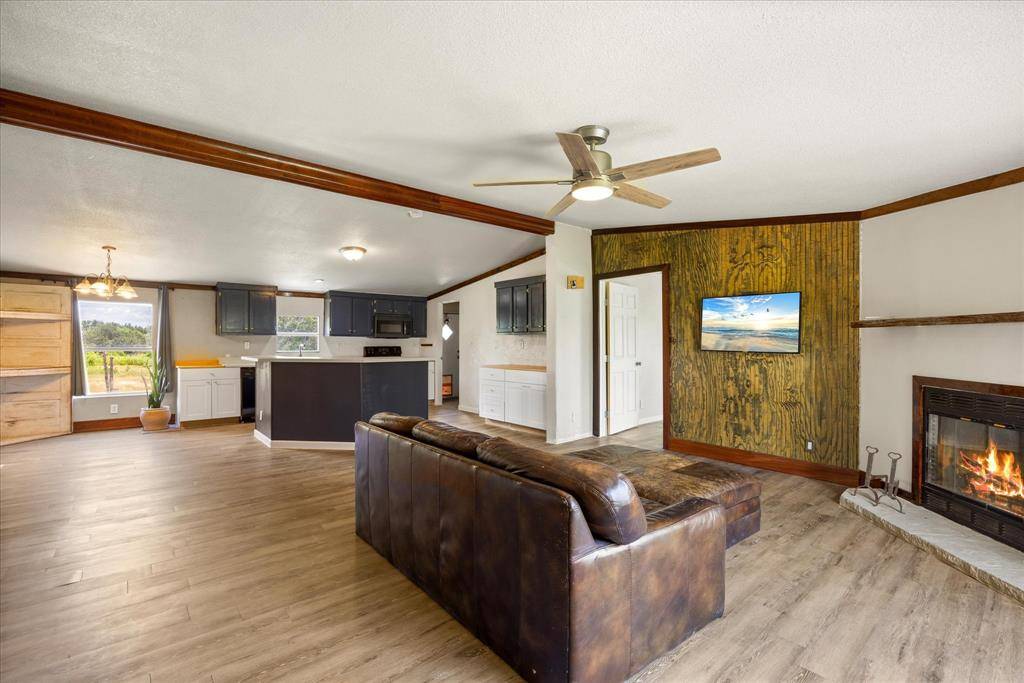 Granbury, TX 76048,1310 County Road 323
