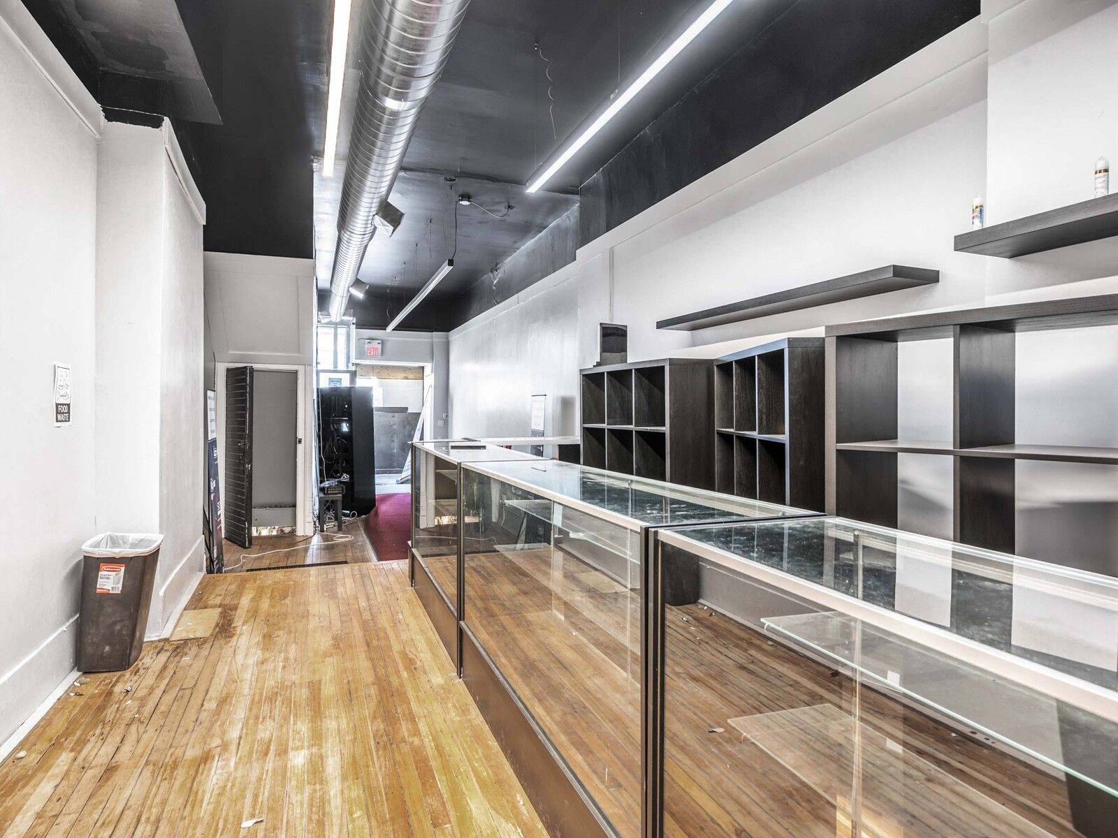 Toronto C01, ON M4Y 2B2,685 Yonge ST #Full Building