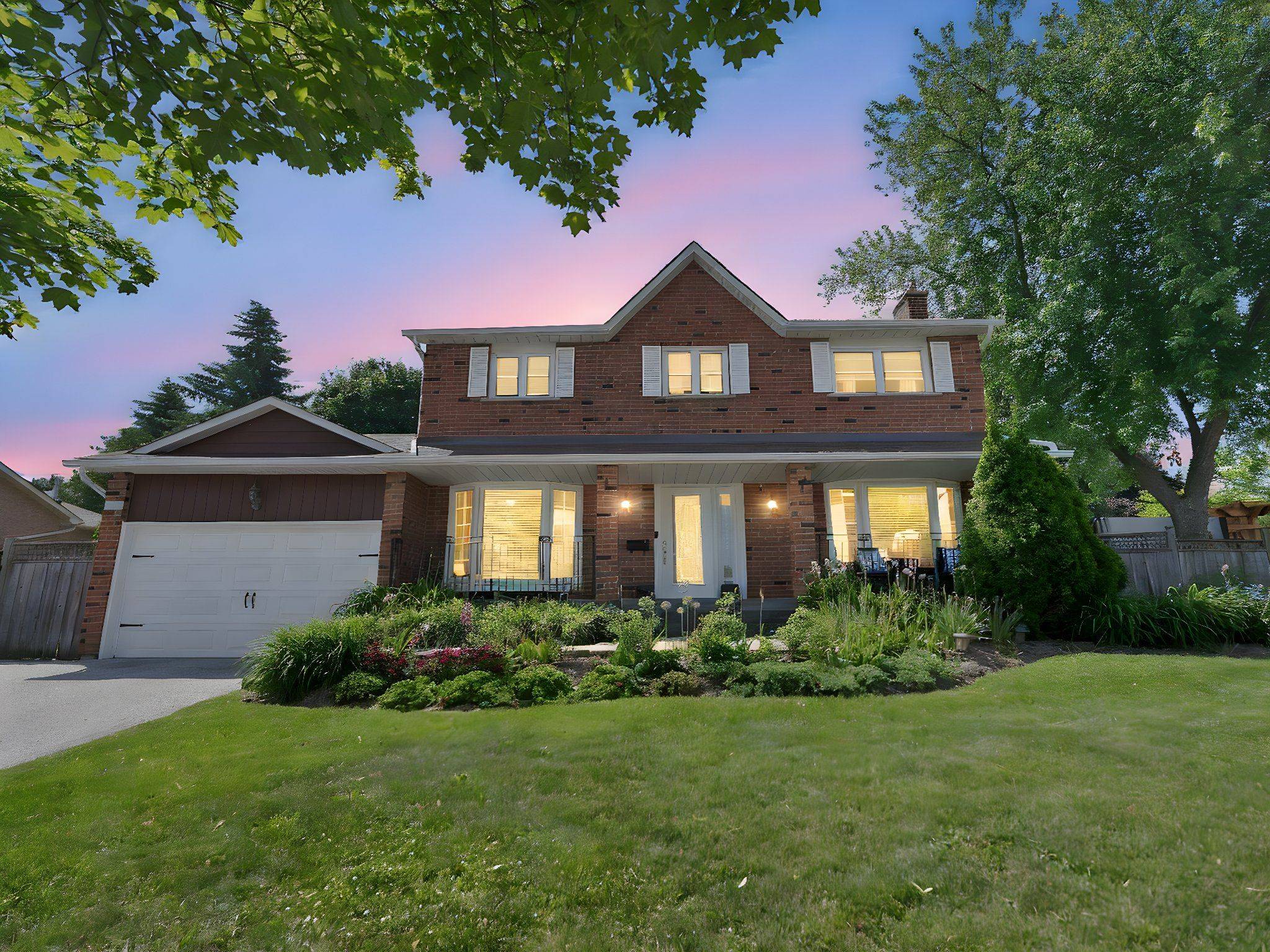 204 London RD, Newmarket, ON L3Y 6J3