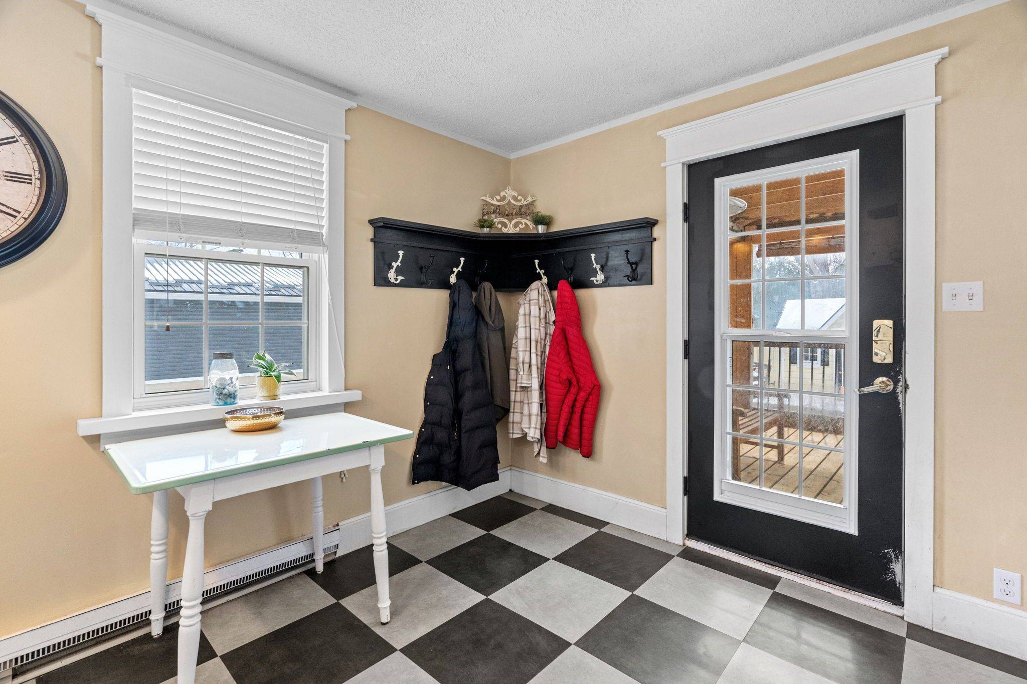 Bluewater, ON N0M 1X0,103 Richmond ST S
