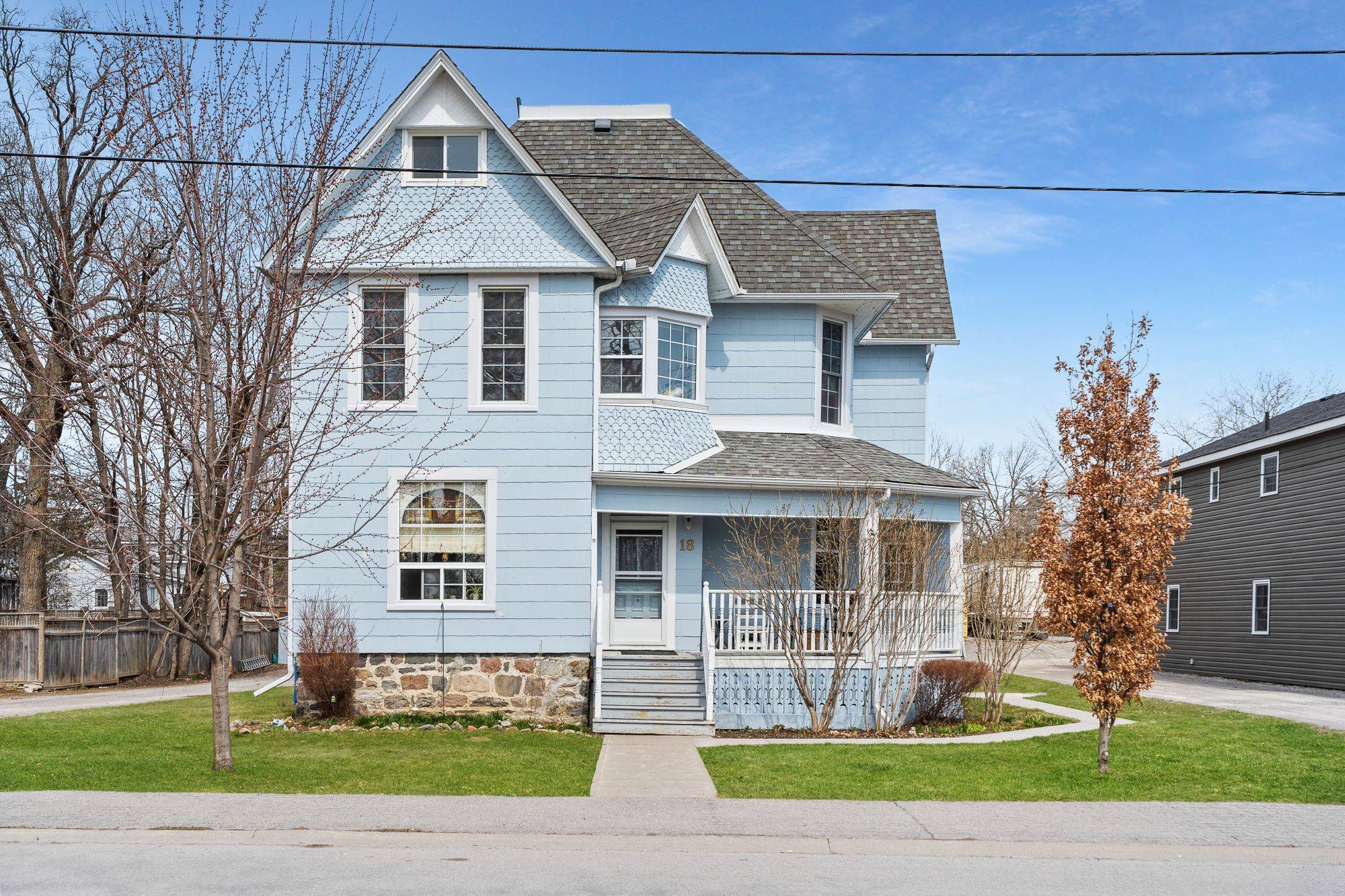 Kawartha Lakes, ON K0M 1N0,18 Oak ST #4
