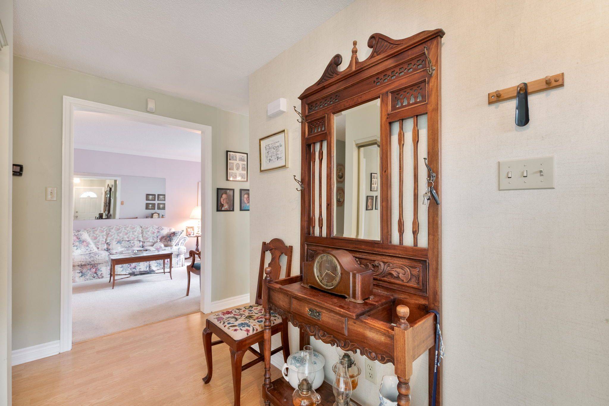 London South, ON N6K 1S1,992 Farnham RD