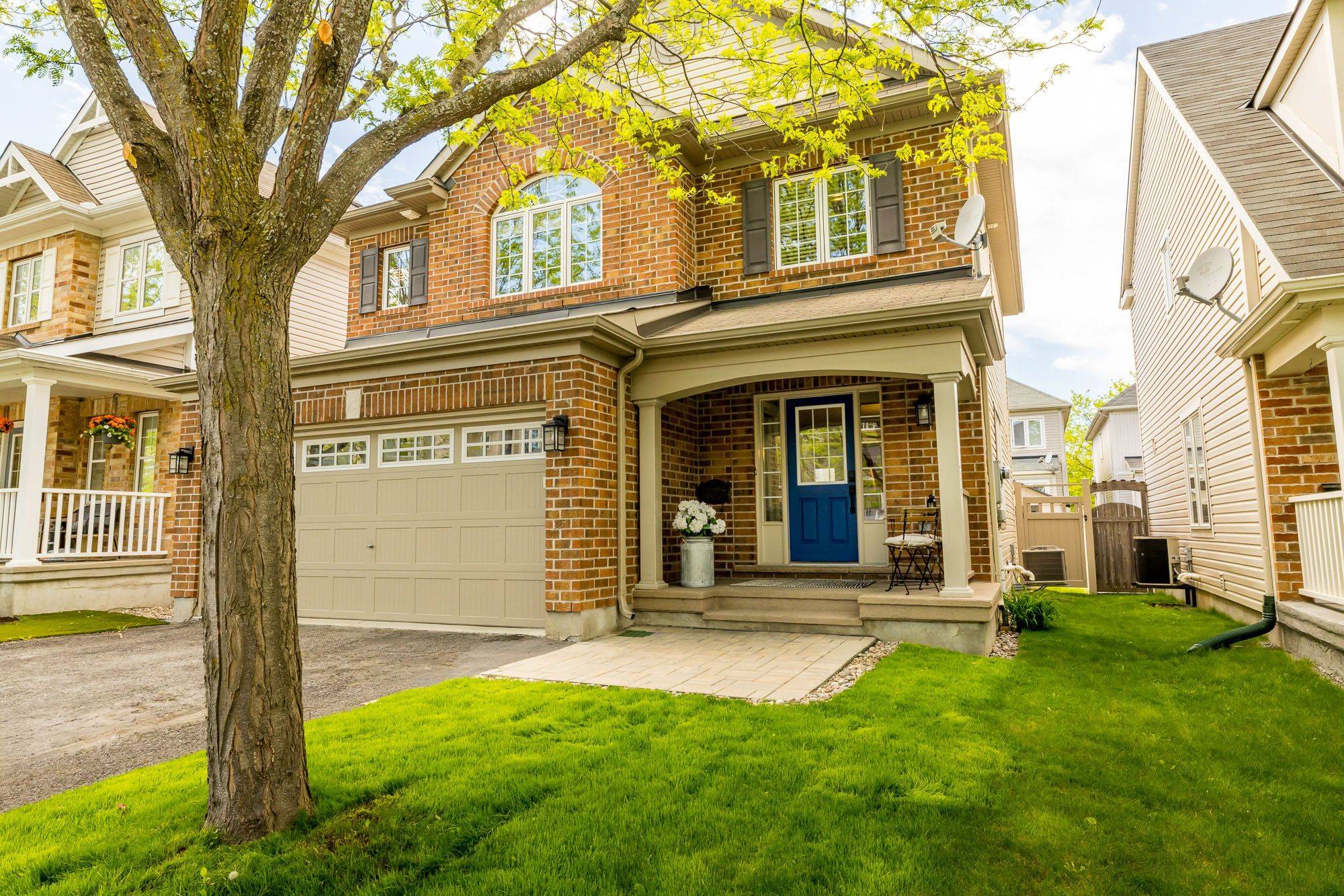 Stittsville - Munster - Richmond, ON K2S 0E7,738 TRAMONTANA PL