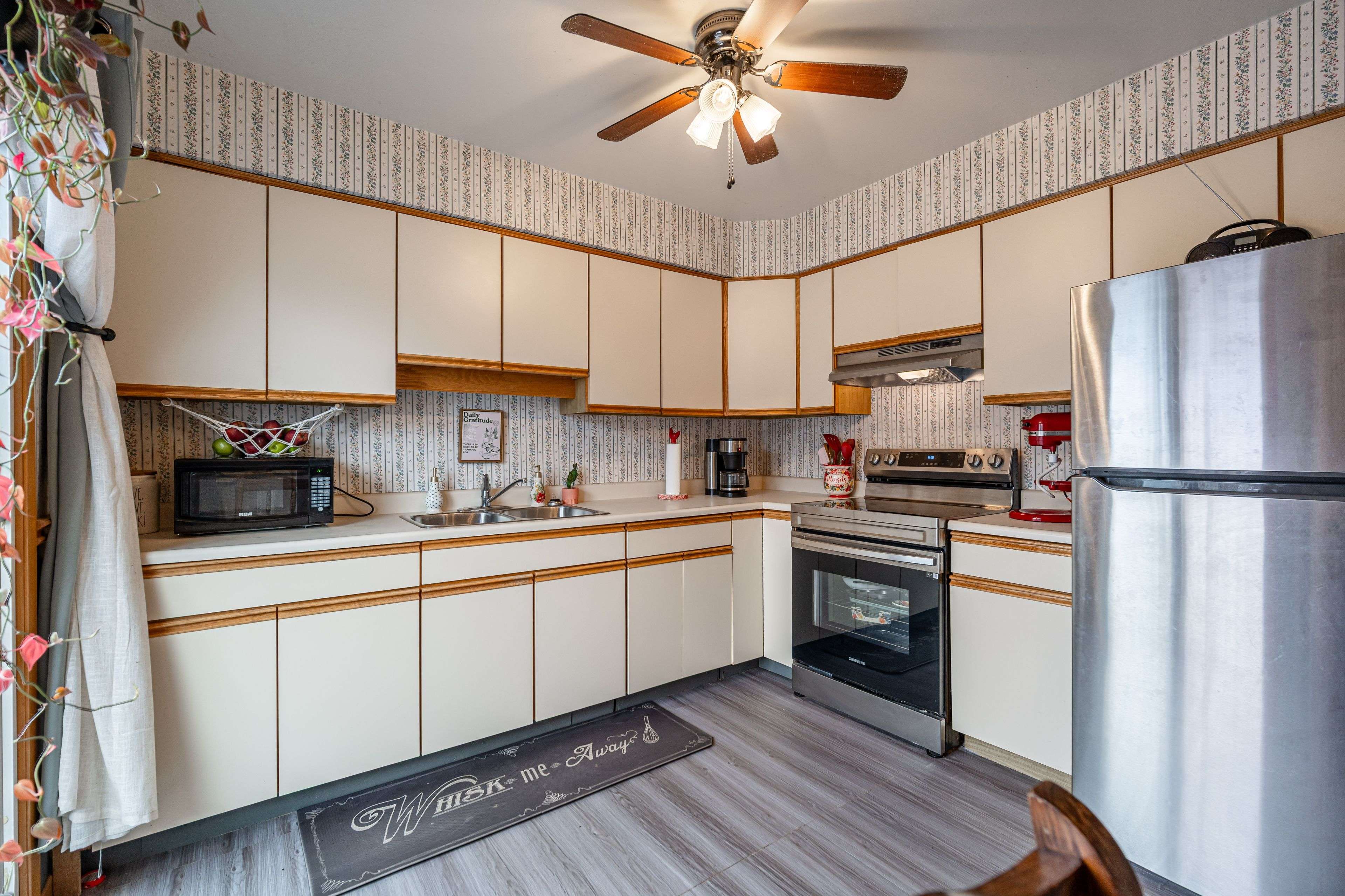 Peterborough East, ON K9L 1X2,2519 Foxmeadow RD