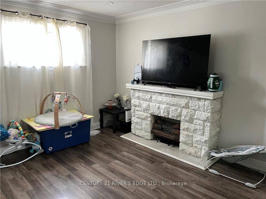 Cornwall, ON K6H 1M1,620 First ST E