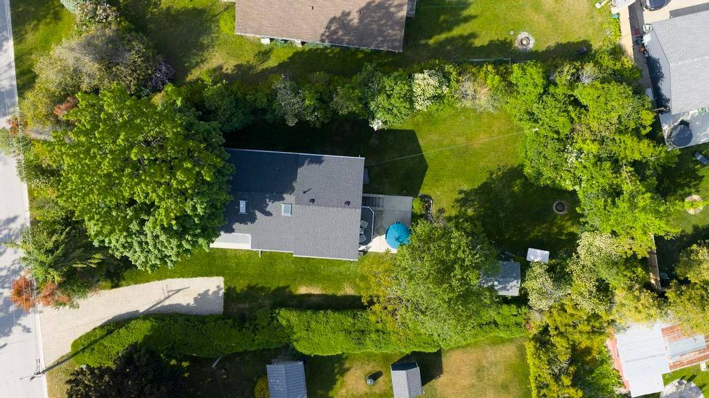 Huron-kinloss, ON N2Z 2X3,269 Huron RD