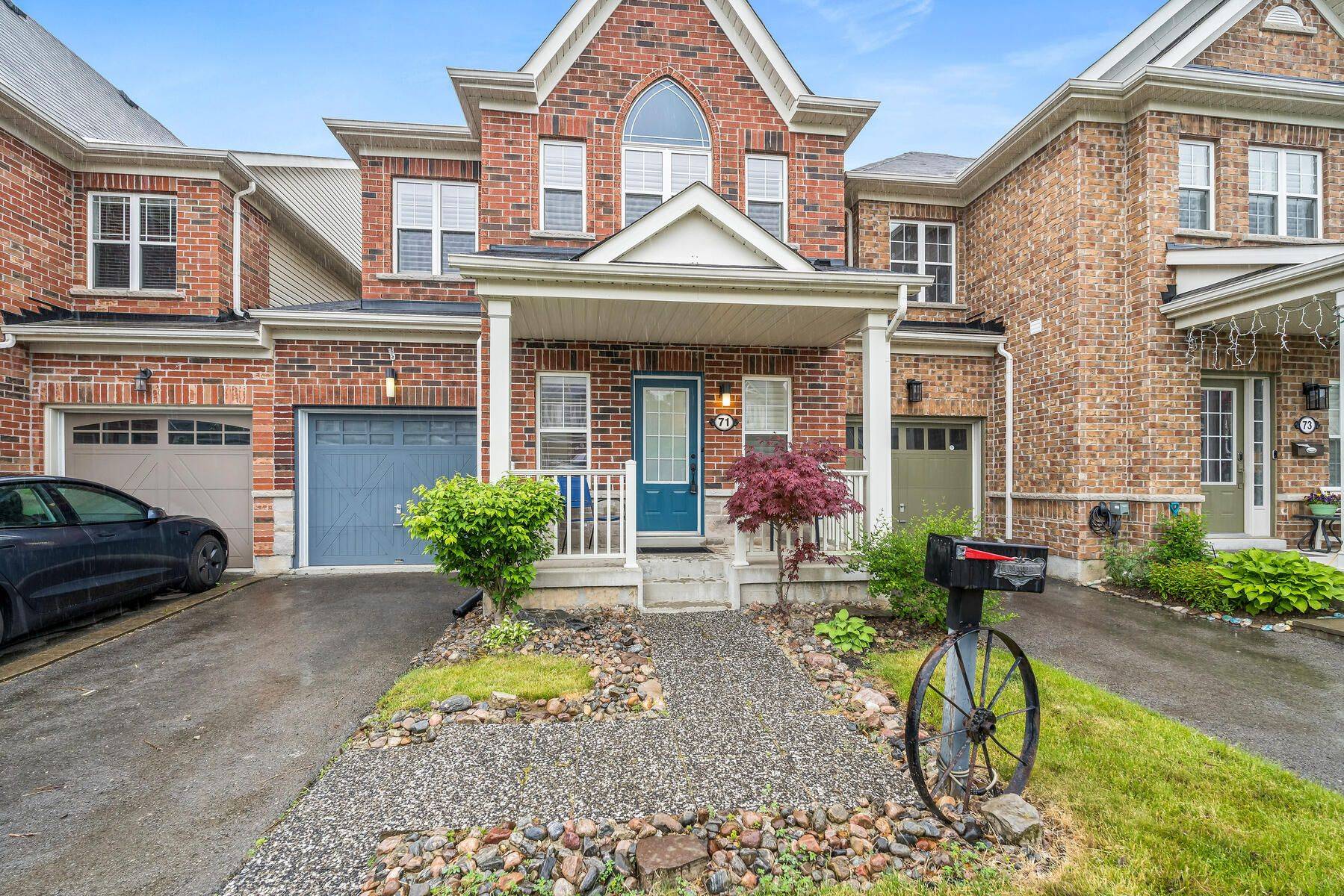 Hamilton, ON L8B 0N3,71 Lupo DR