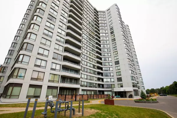 300 Alton Towers CIR #913, Toronto E07, ON M1V 4X9