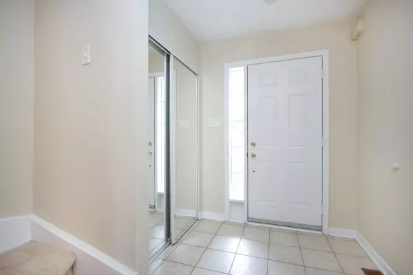 Whitby, ON L1R 2Z4,7 Fawcett AVE
