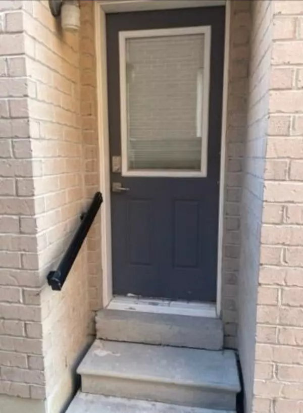 Vaughan, ON L6A 0N2,14 Chayna CRES #Main
