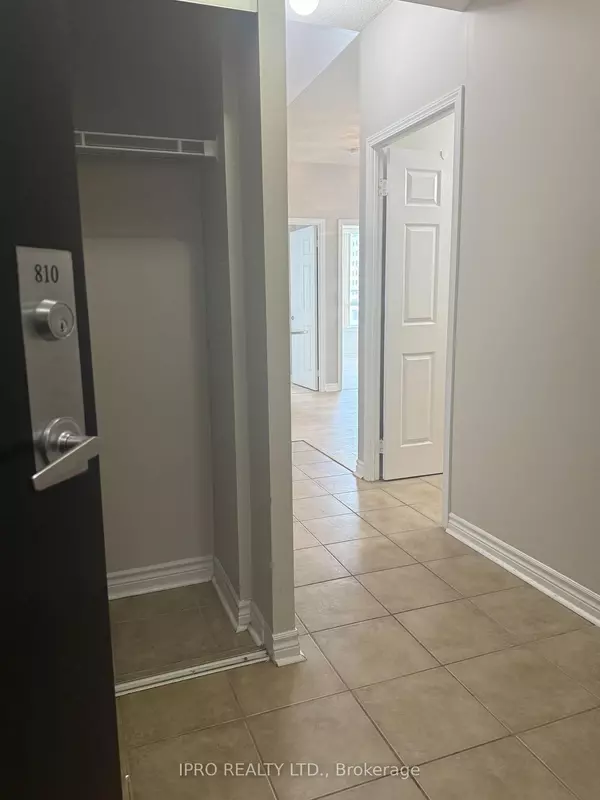 Mississauga, ON L5B 0A1,388 Prince Of Wales DR #810