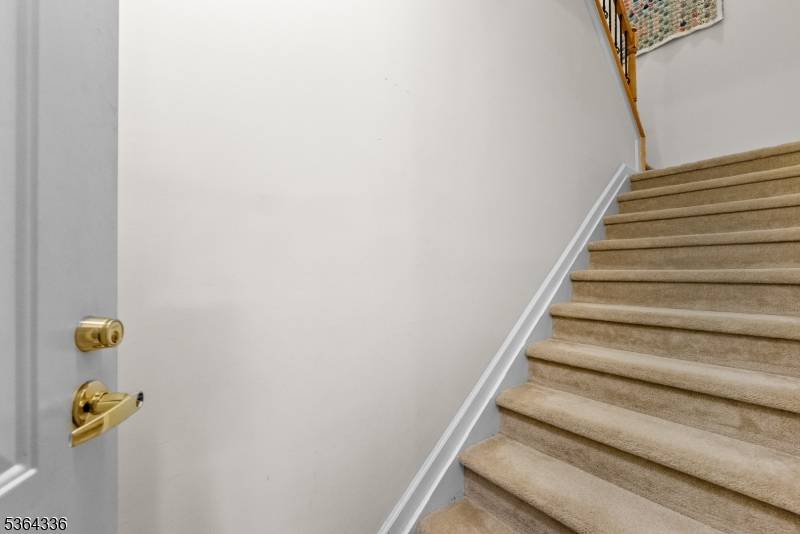 Hanover Twp., NJ 07981,1005 Meadow Brook Ct #1005
