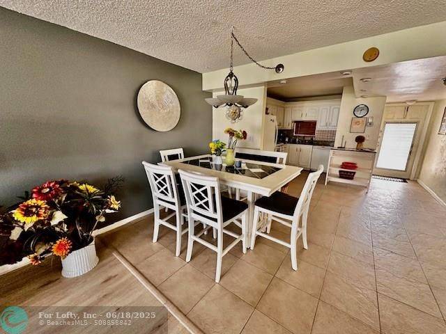 Pembroke Pines, FL 33025,8961 S Hollybrook Blvd #210